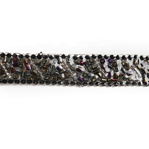 Kavatar  wholesale Hotfix beaded Trimming for Clothing Cheap for shoes hotfix heat designs clothes glass bead Resin transfers