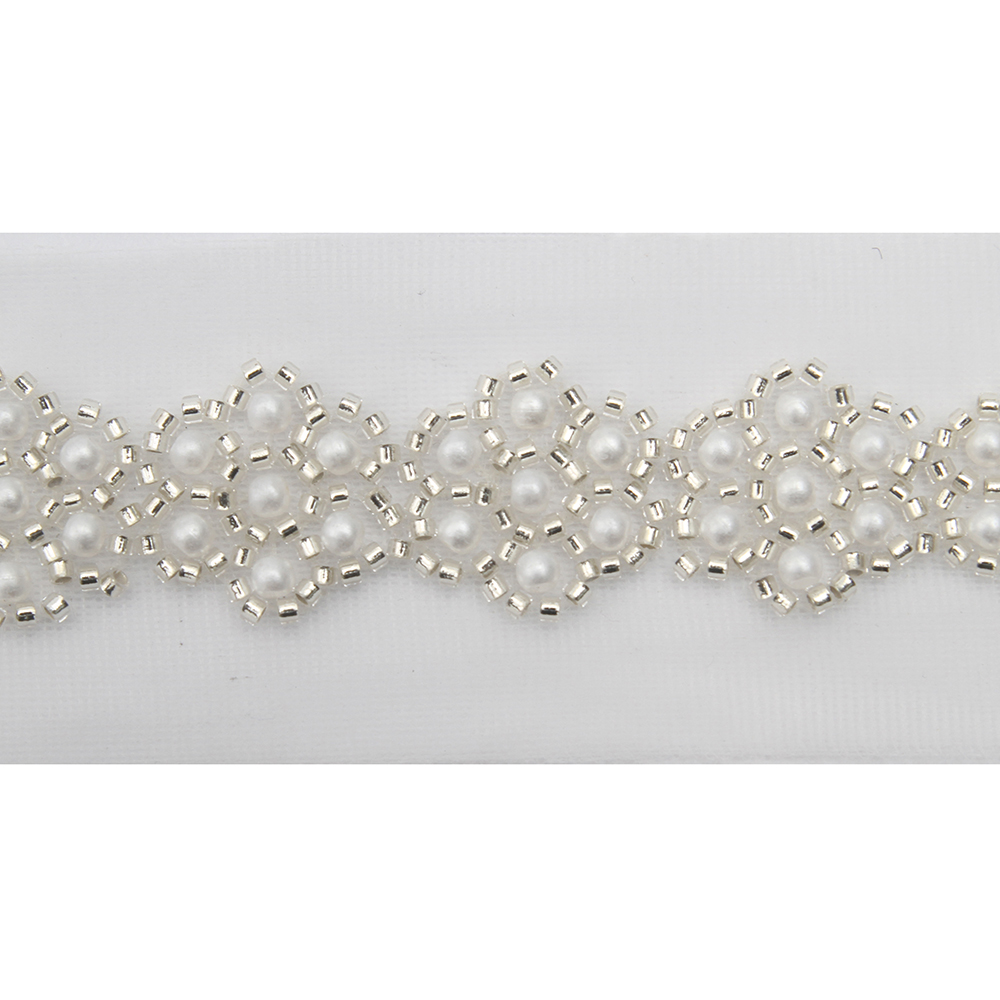Wholesale Embroidery beaded lace trim 4.7 cm Mesh fabric lace trims beautiful White Accessories for dress 3D wedding Designer