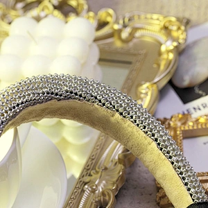 Manufacturer of square rhinestone sponge hair band, web celebrity street style headband