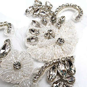 Christmas Cherry Flower Decorative Sew on Rhinestone Beaded Patches Wholesale patches for clothing