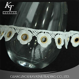 Kavatar Fashion Small Flower Design White Eyelet Lace For Wedding Dress Eyelet belt