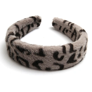 Wholesale sale of colorful  woman hair plush tie elastic creative fluffy fashion girls hair hoop Vintage Furry Headbands fur hea