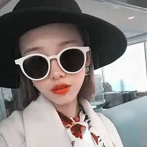 2021 newest fashion small frame candy color sunglasses women men eyewear shade vintage sun glasses wholesale custom goggles