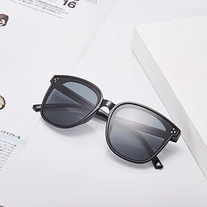 2021 newest fashion celebrity trendy sunglasses women men eyewear shade vintage sun glasses wholesale custom goggles