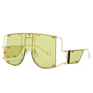 Fashionable sunglasses big metal frame sunglasses windproof sunglasses display