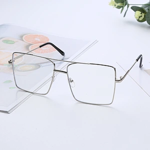 Anti-UV 2021 newest trendy blue light block metal square sunglasses women men eyewear shade sun glasses wholesale custom goggles