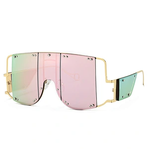 Fashionable sunglasses big metal frame sunglasses windproof sunglasses display
