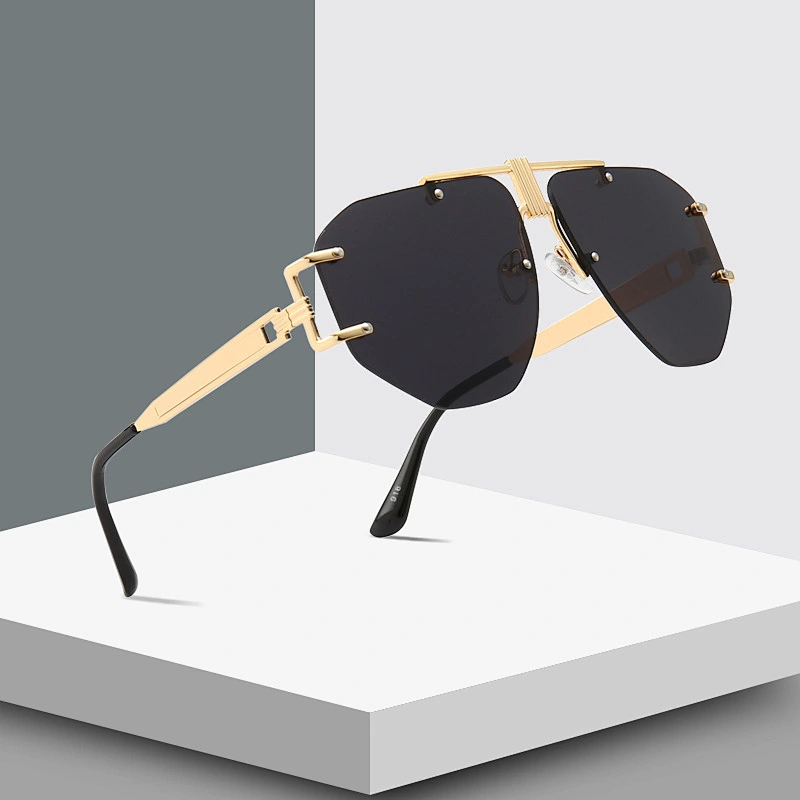 Cross-border hot style steampunk anti-snake leather sunglasses men European and US street shoot round frame sunglasses