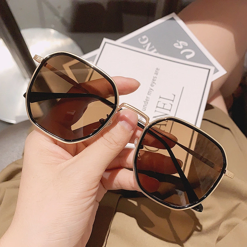 fashion sunglasses women men newest shades round retro sun glasses oversized wholesale custom eyewear 2021 trendy goggles