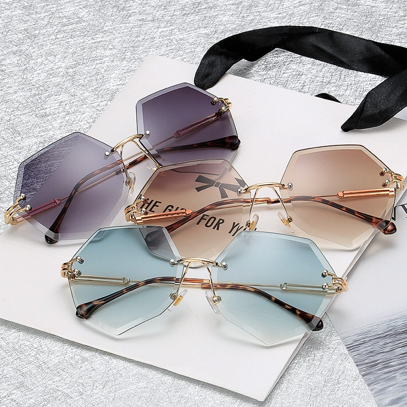 fashionable 2021 luxury metal rimless sunglasses newest women men shades UV sun glasses wholesale custom eyewear trendy goggle