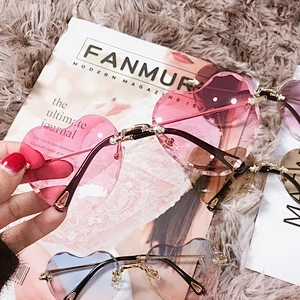 fashion rimless heart shape sunglasses women men newest shades retro sun glasses wholesale custom eyewear 2021 trendy goggles