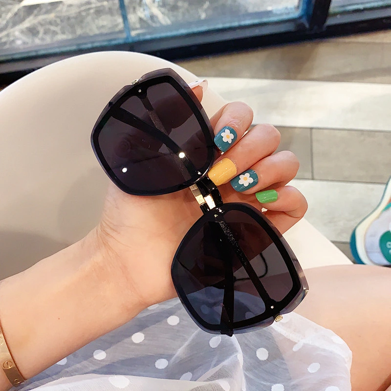 fashion rimless retro round frame sunglasses women men newest shades  sun glasses  wholesale custom eyewear 2021 trendy goggle