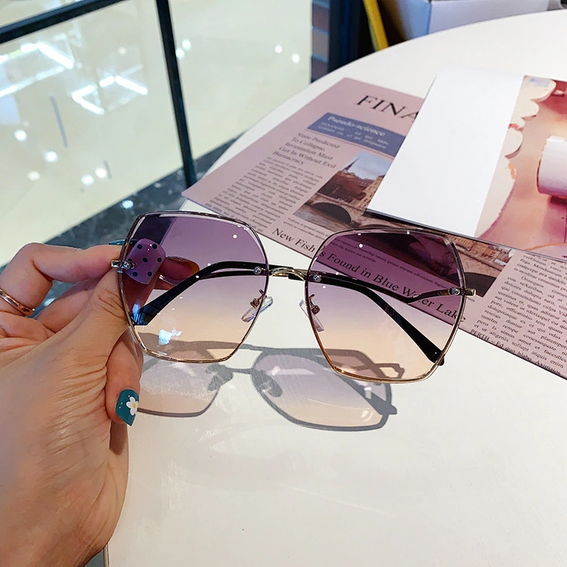 fashion rimless retro round sunglasses women men newest shades sun glasses oversized wholesale custom eyewear 2021 trendy goggle