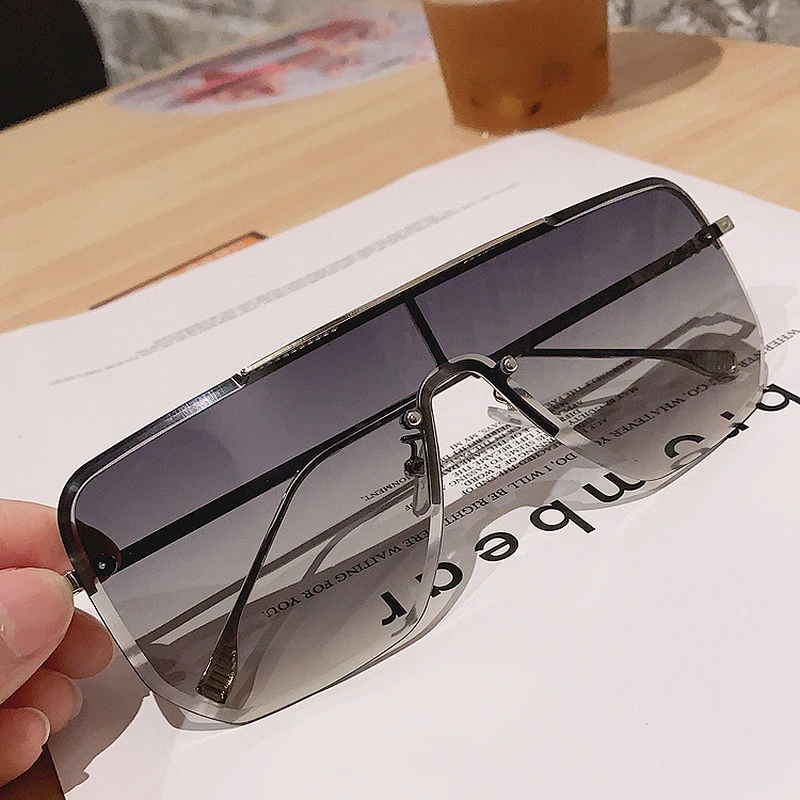 fashionable sunglasses women men newest shades retro vintage sun glasses oversized wholesale custom eyewear 2021 trendy goggles