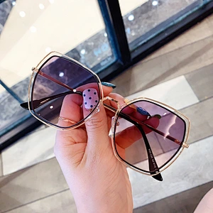 fashionable retro round sunglasses women men newest shades vintage sun glasses  wholesale custom eyewear 2021 trendy goggle