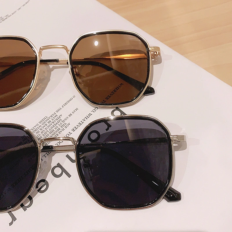 fashion sunglasses women men newest shades round retro sun glasses oversized wholesale custom eyewear 2021 trendy goggles