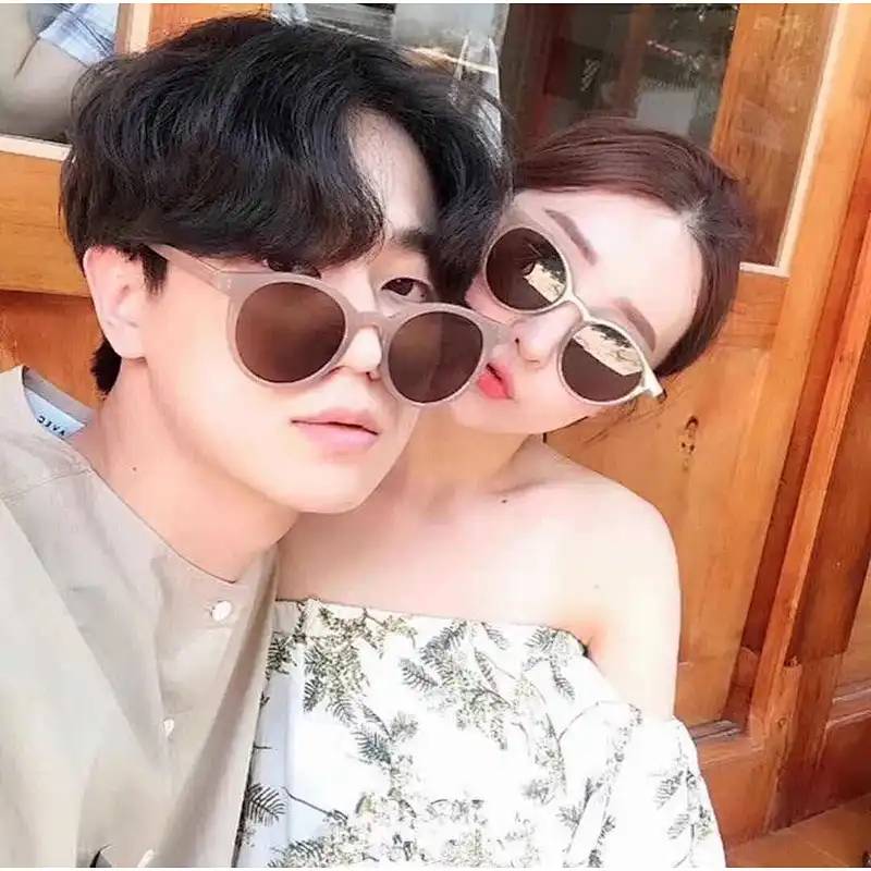 fashionable  sunglasses women men newest shades small frame candy color sun glasses wholesale custom eyewear trendy 2021 goggles
