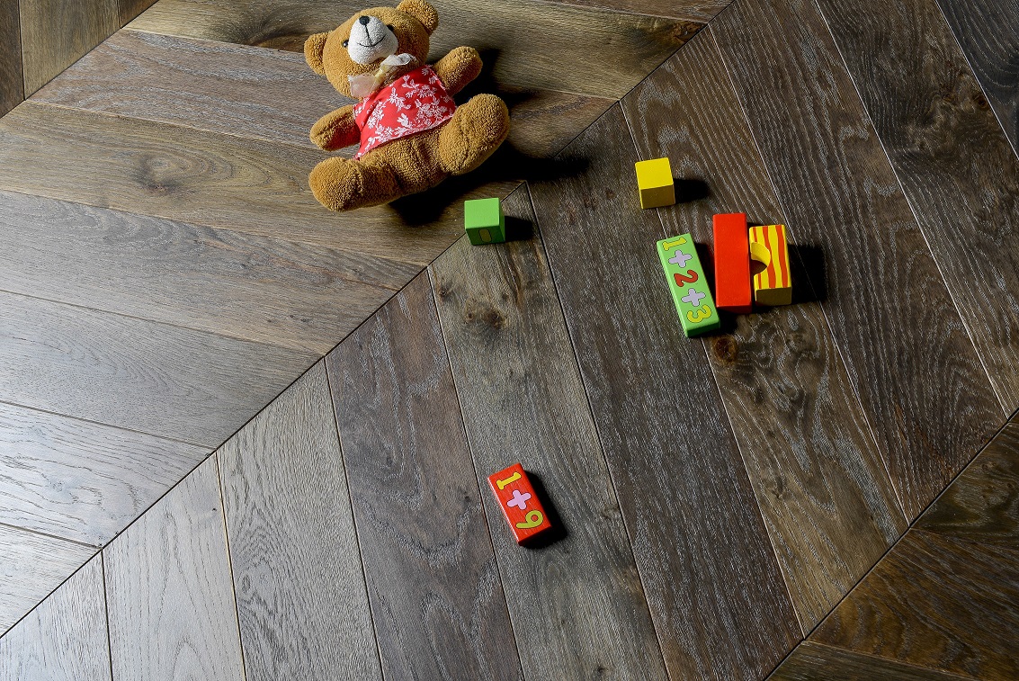 European oak Chevron 1strip multilayer