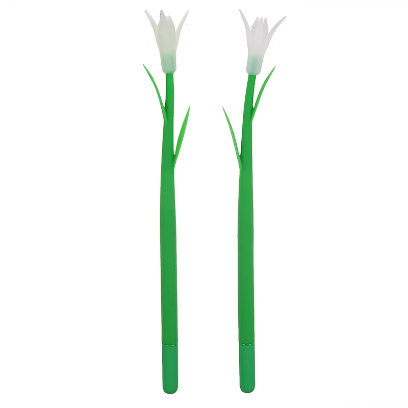 white flowers gel pen