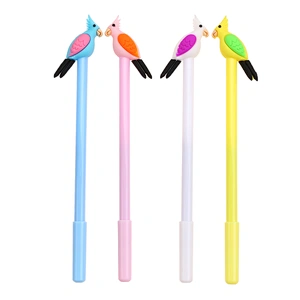 parrot pen