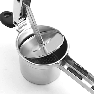 Hot Sale Kitchen Tool Stainless Steel Potato or Fruit Masher & Presser