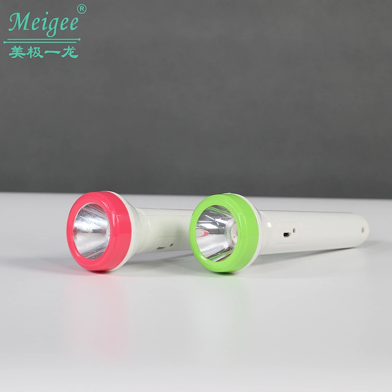 Rechargeable LED flashlight