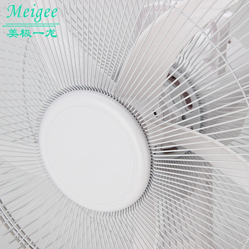 Solar mini fan equipped with LED microbeads wireless USB power supply, multi-functional rechargeable emergency fan