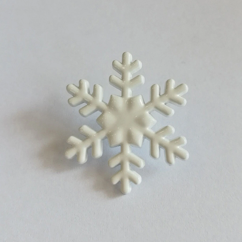 Factory Making Custom Design Christmas White Snowflake Lapel Pin