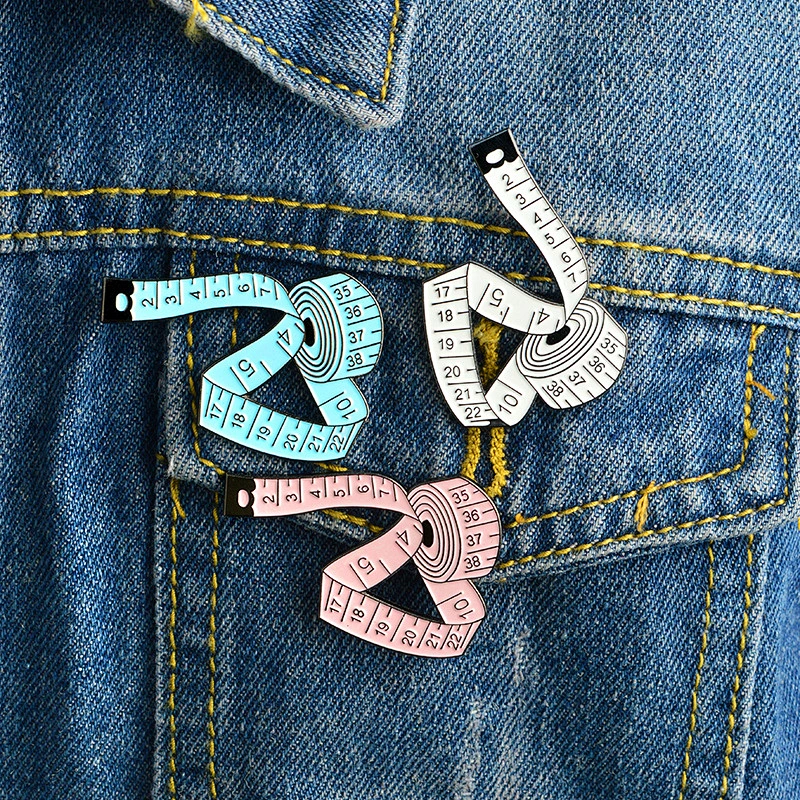 Wholesale In Stock Custom Design Measure Tape Enamel Collar Lapel Pin with Black Nickel Plating