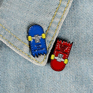 Custom Dye Black Cartoon Skateboard Soft Enamel Lapel Pin Manufacturers