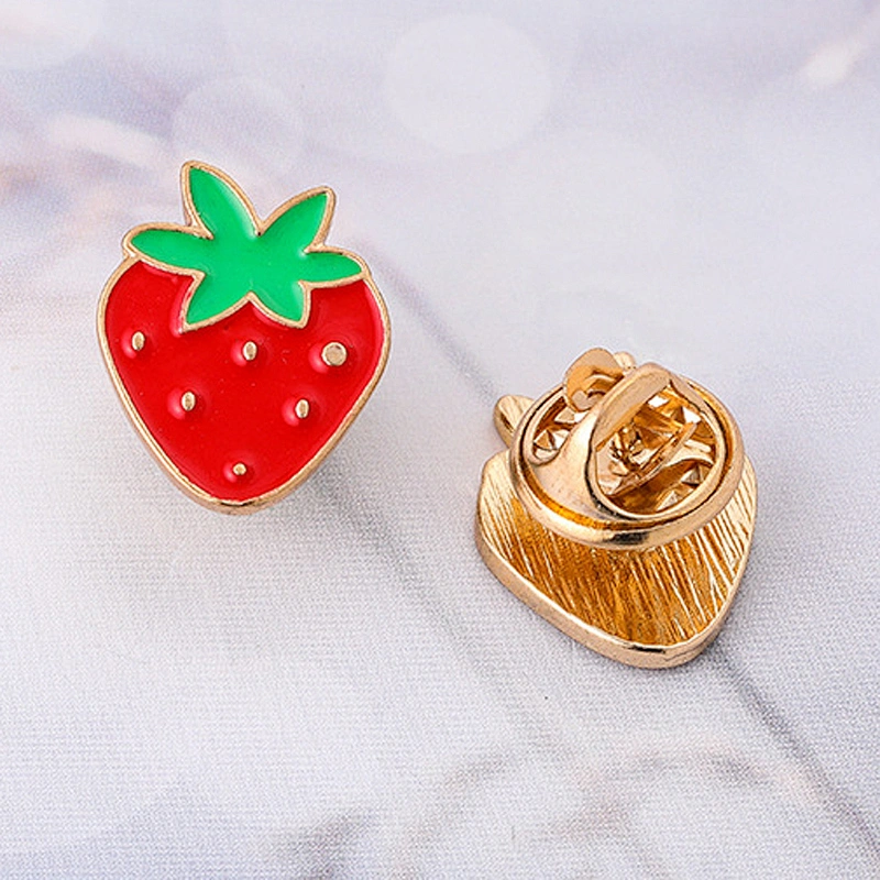 Factory Wholesale In Stock Custom Enamel Fruit Pins Strawberry Brooch with Gold Plating