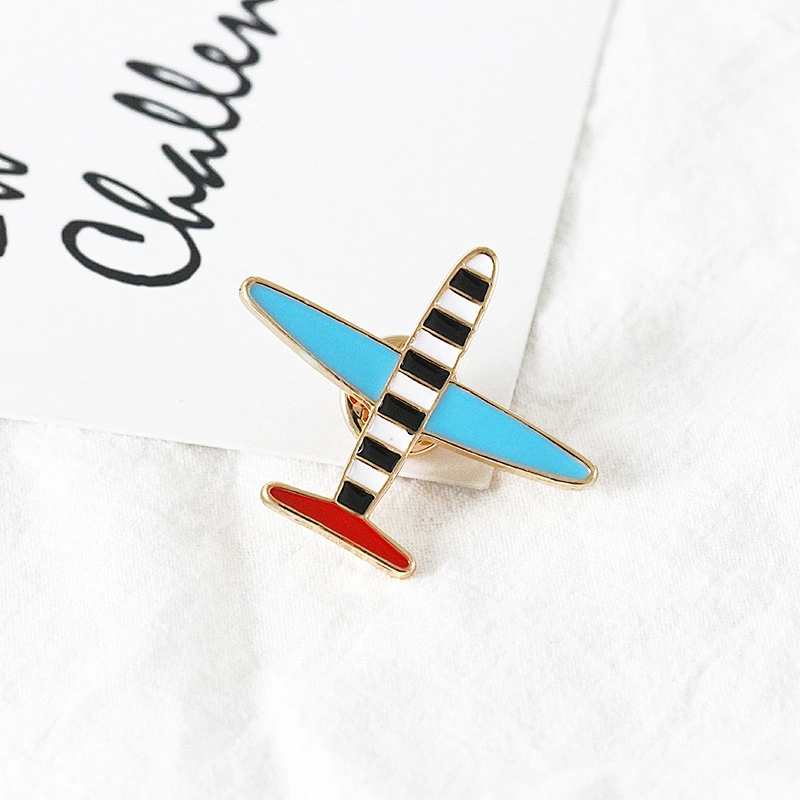 Wholesale custom metal soft/hard enamel airplane lapel pin badge with butterfly clutch