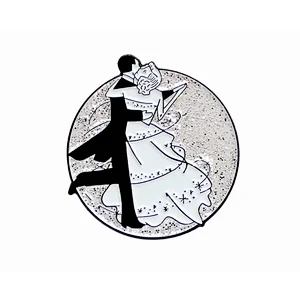 Hot selling custom wedding couple enamel lapel pins