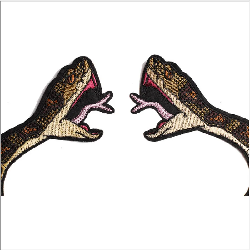 custom snake  embroidery patch in stock