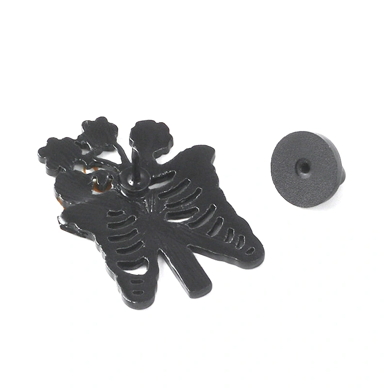 Wholesale In Stock Custom Horror Character Human Skeleton Flower Soft Enamel Hat Lapel Pin