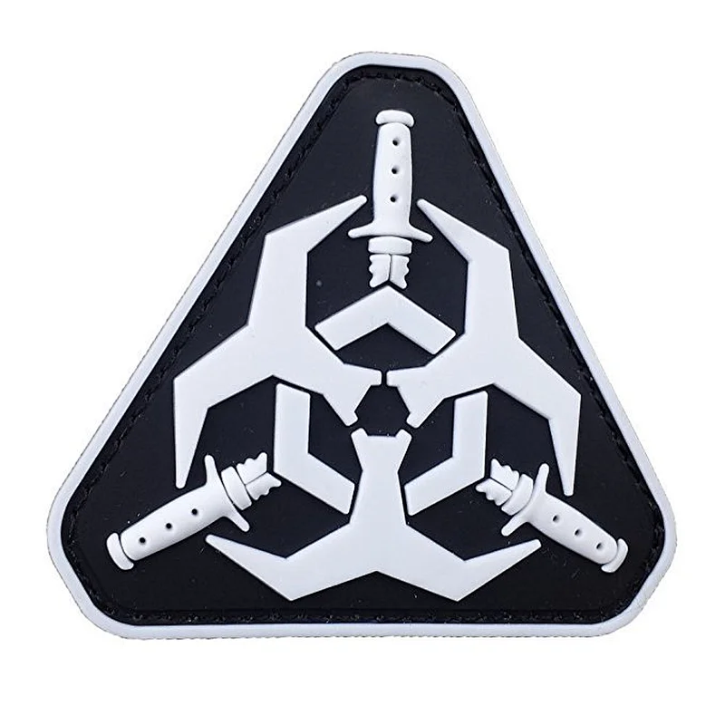 3D king shape black and white PVC rubber patches for T-shirts