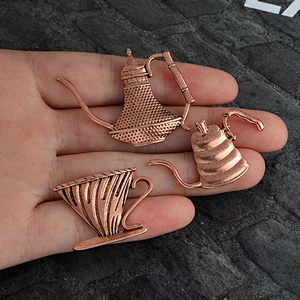 Wholesale In Stock Vintage Coffeepot Bade Antique Copper Metal Coffee Pot Lapel Pin