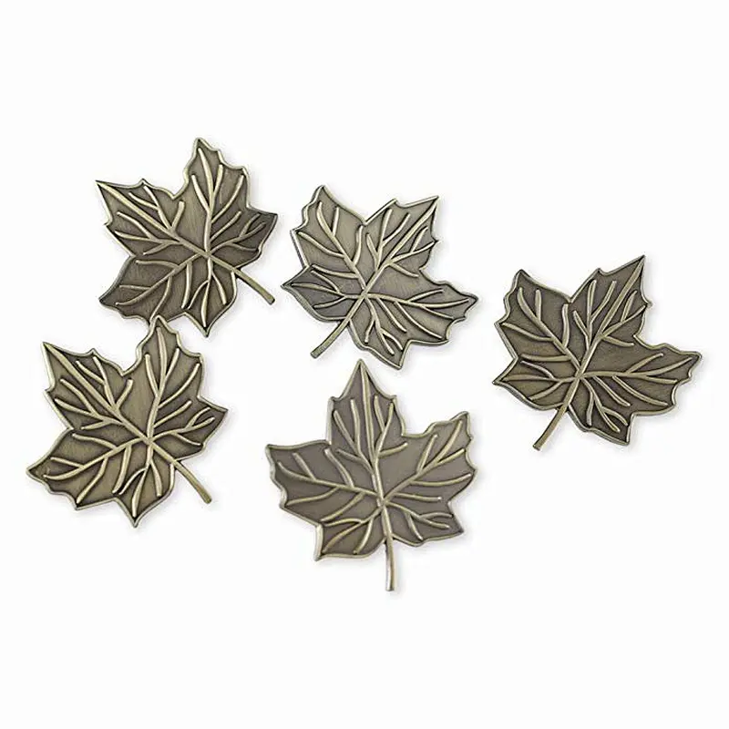 factory direct sale personalized custom metal maple leaf lapel pin