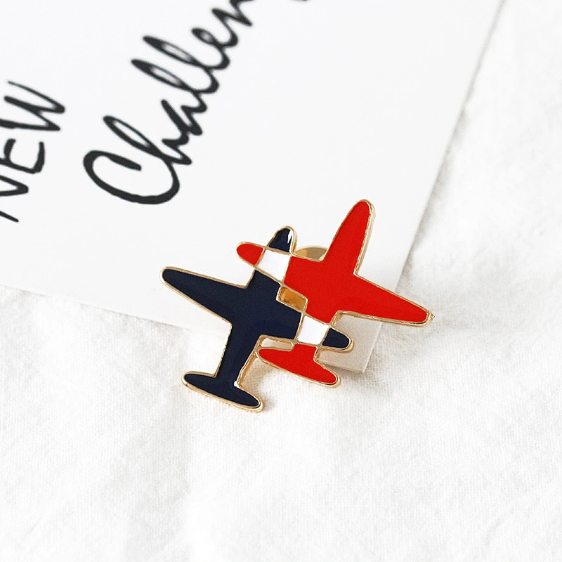 Wholesale custom metal soft/hard enamel airplane lapel pin badge with butterfly clutch