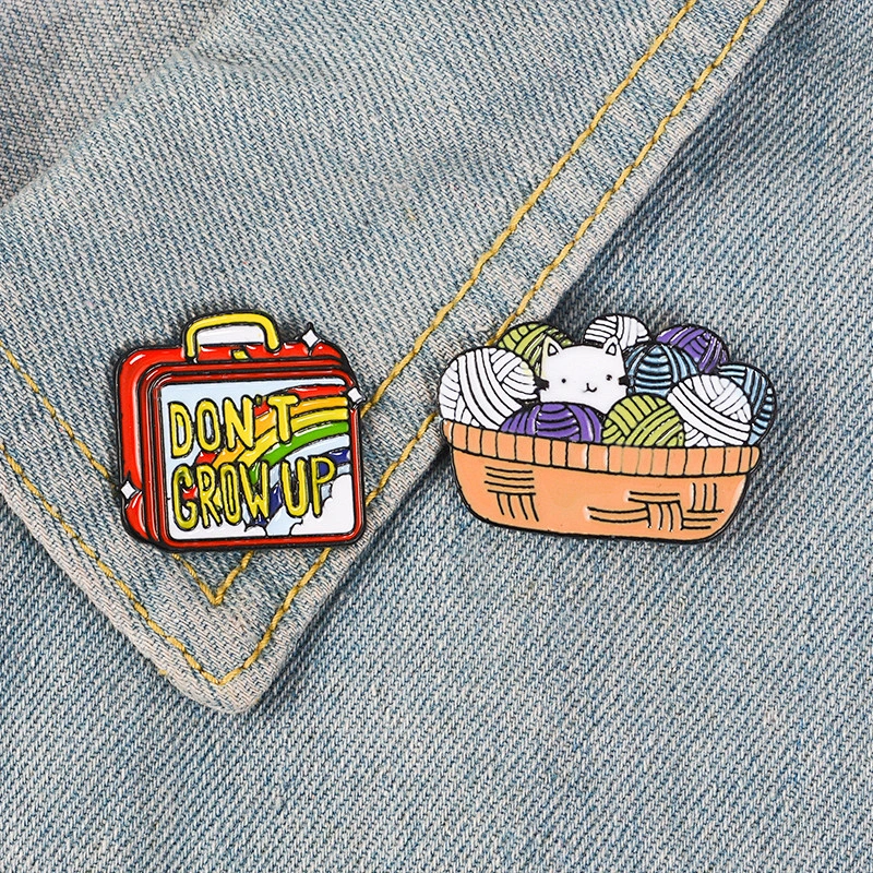 Colorful Cute Wool Ball Lapel Pin Custom Enamel pin
