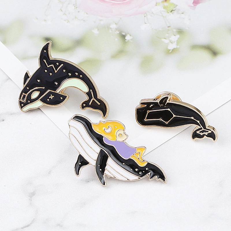 Factory Making Wholesale Fashion Gift Custom Soft Enamel Dolphin Fish Pin Brooch