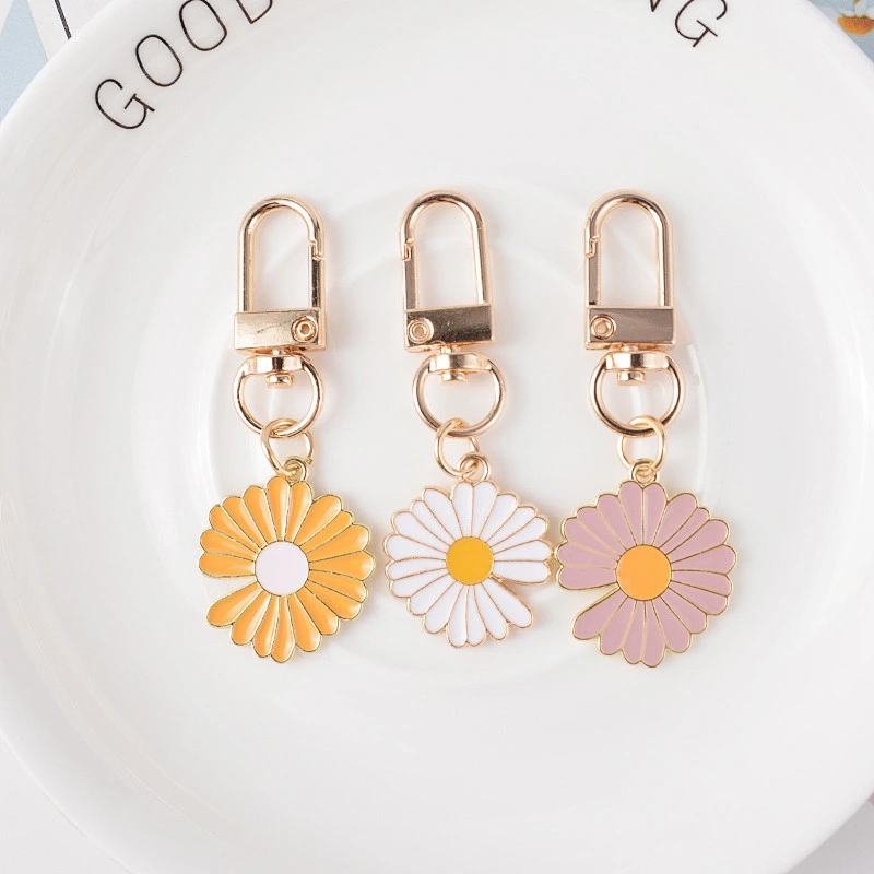 Cute Daisy Keychain in Stock Custom Logo Keychain