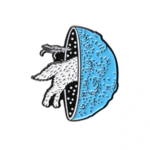 Dye Black Wolf Soft Enamel Lapel Pin Badges