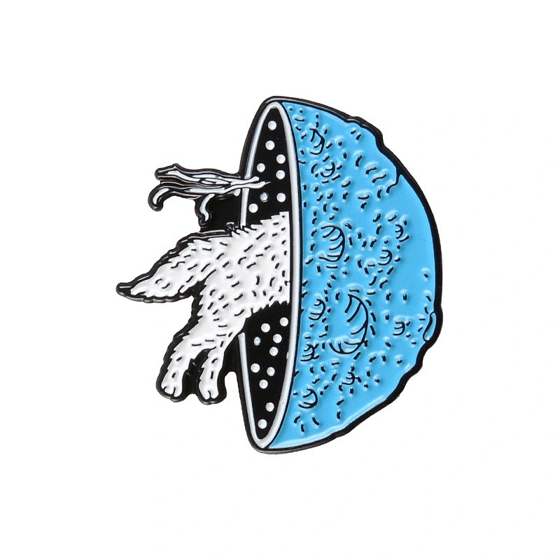 Dye Black Wolf Soft Enamel Lapel Pin Badges