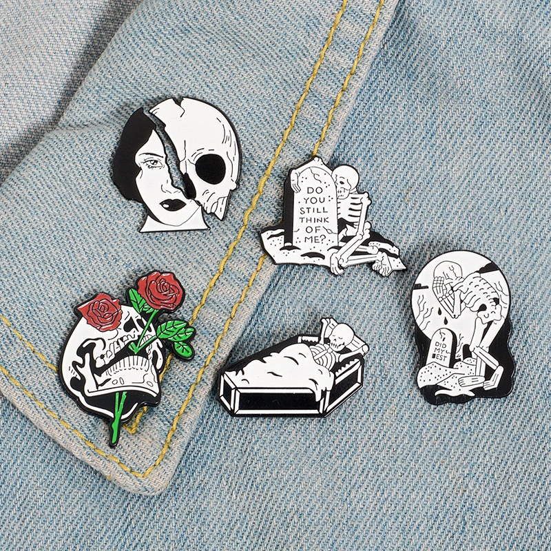 Wholesale In Stock Custom Horror Character Design Badge Human Skeleton Soft Enamel Lapel Pin