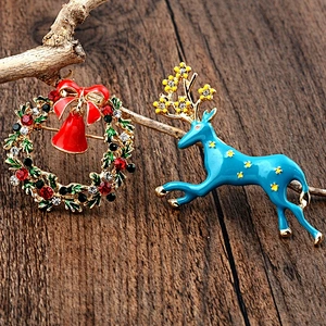 Wholesale High Quality Vintage Rhinestone Enamel Christmas Brooch