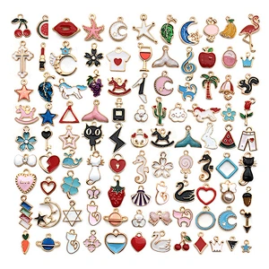Cheap DIY 100 Pieces Variety Cute Animal Flower Fruit Necklace Pendant Designer Charms for Bracelet Making Jewelry