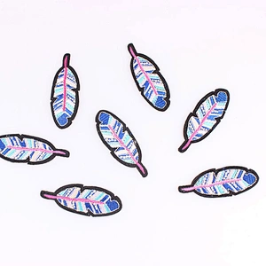 High quality feather custom embroidery patches for clothing