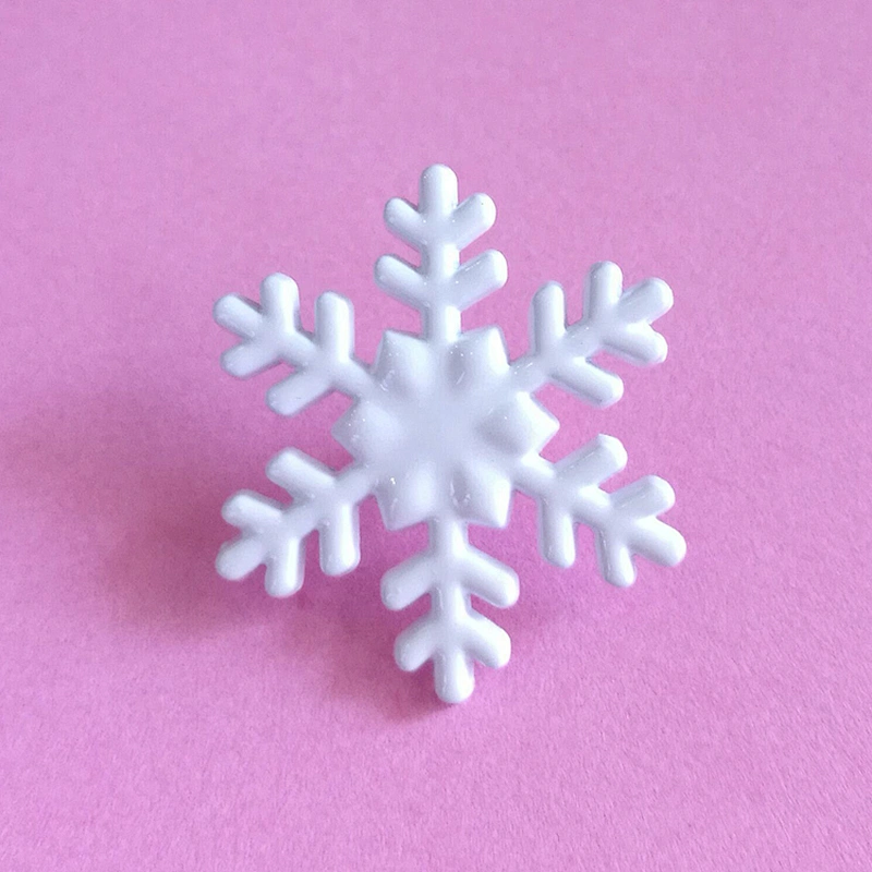 Factory Making Custom Design Christmas White Snowflake Lapel Pin