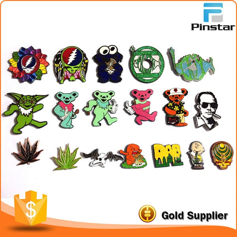 Factory Wholesale Custom Design Metal Pin Badge Glitter Emoji Poo Enamel Lapel Pin